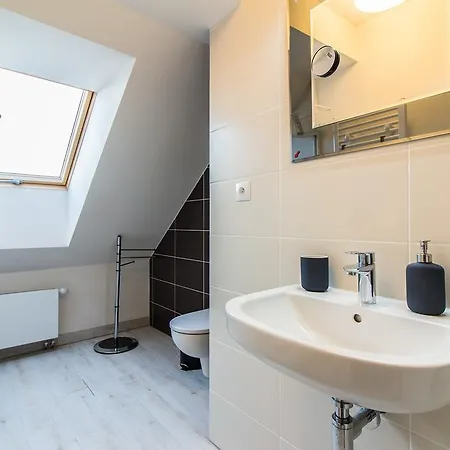 Duplex Design In Karlin By Easybnb Apartamento